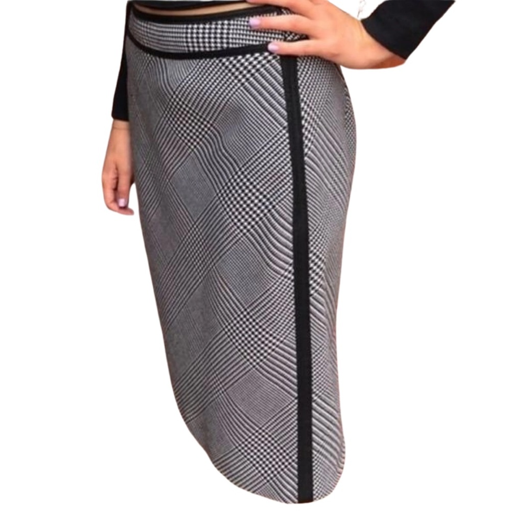 White House Black Market Plaid Pencil Skirt with Side Zipper and Slit Back